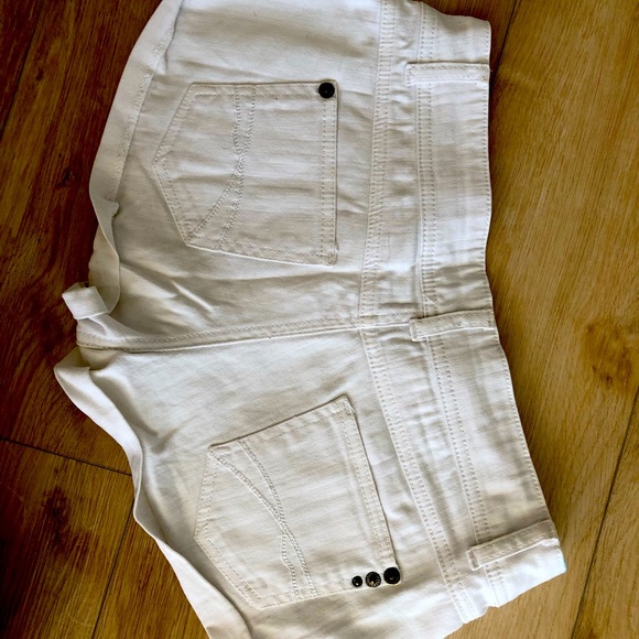 Short - Picture 2 of 2